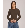 QINSEN Women’s Long Sleeve Crewneck T Shirts Ribbed Button Crop Top Going Out Tops(Coffee Bean)