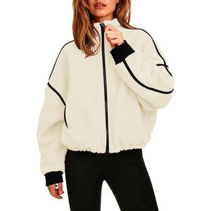QINSEN Women Fleece Jacket Cropped Full-Zip Up Sherpa Jackets Warm Stand Collar Outerwear with Pockets(Beige)